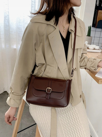 DAMSKA TOREBKA BRĄZOWA NA PASKU LISTONOSZKA BORDOWA NA RAMIĘ SKÓRZANA D09