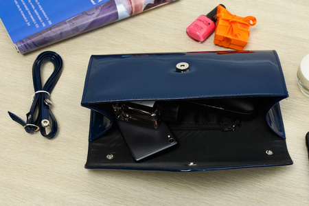 Granatowa Lakierowana Damska Torebka Wieczorowa Kopertówka Beltimore M78 : Kolory - Granatowy