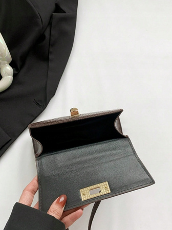 Damska torebka Listonoszka Ciemno brązowa skóra Kuferek na pasku uchwyt D11